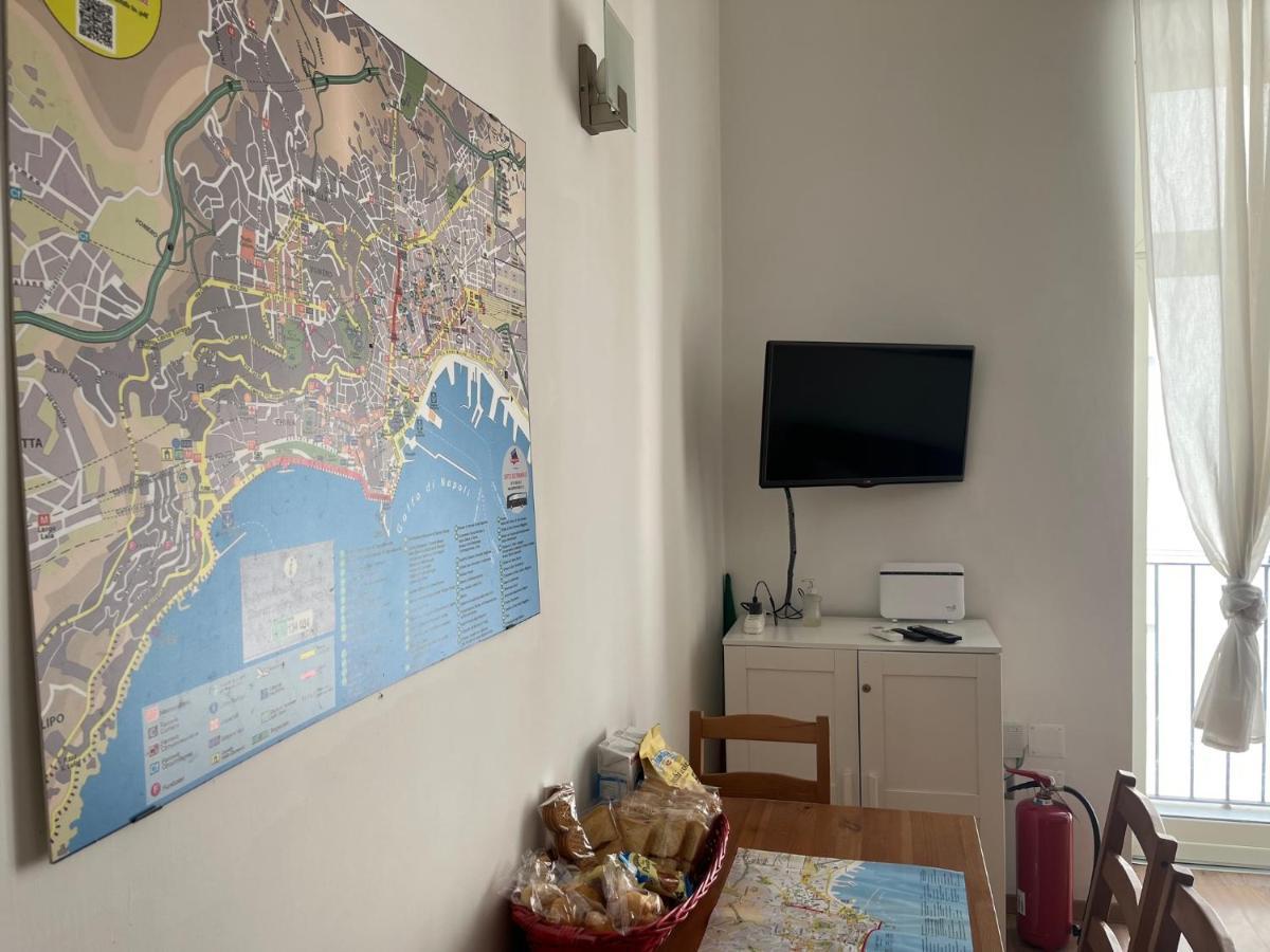Ale & Tizy House Bed & Breakfast Наполи Екстериор снимка