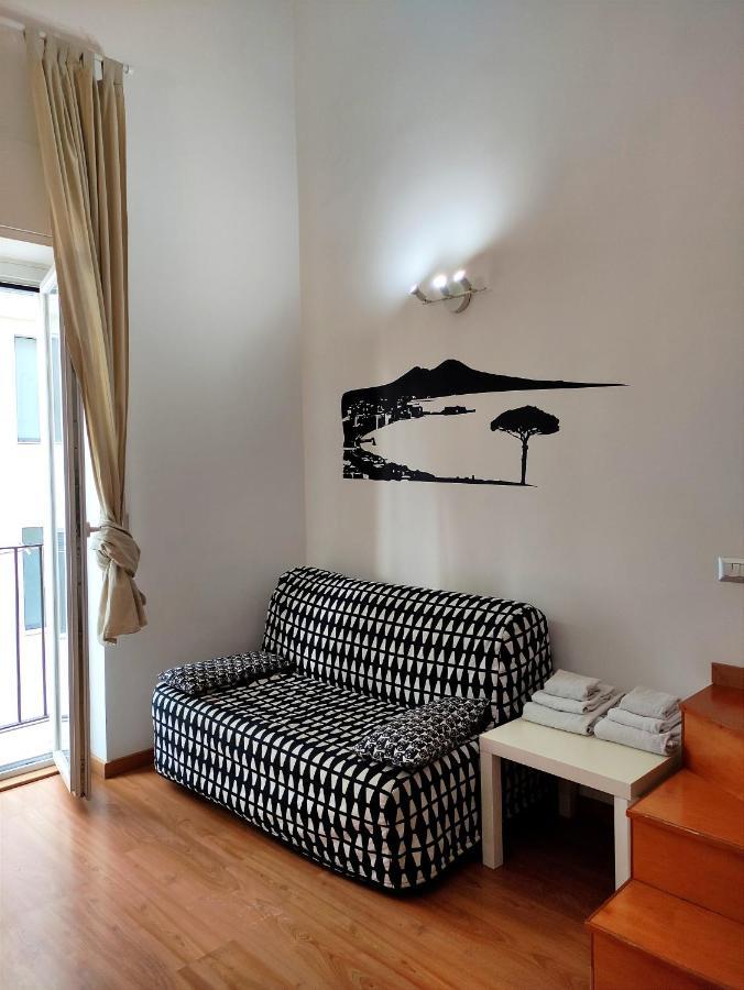 Ale & Tizy House Bed & Breakfast Наполи Екстериор снимка