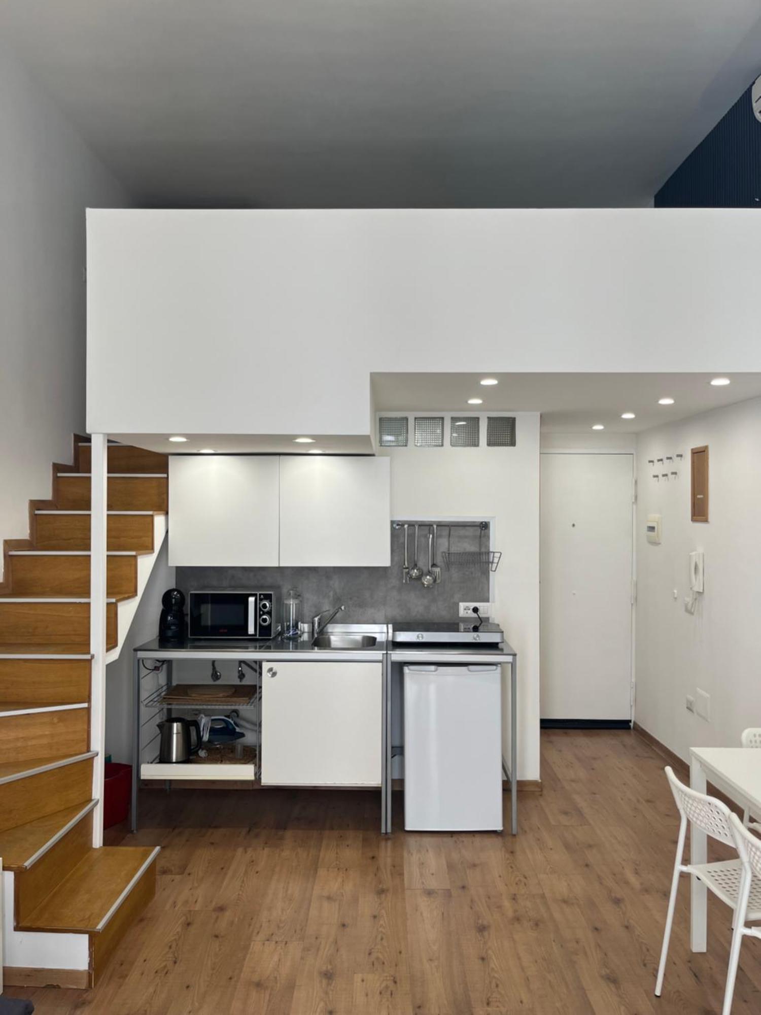Ale & Tizy House Bed & Breakfast Наполи Екстериор снимка